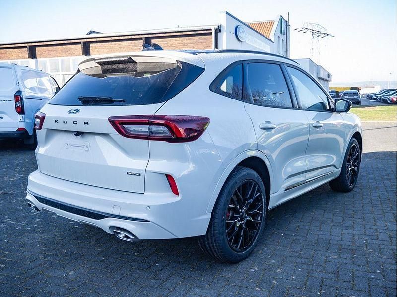 Neu Ford Kuga 152 PS (111 kW) 2026 Weiß SUV