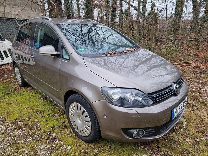 Grau Gebraucht 2010 VW Golf Plus Team Van / Kleinbus | 4.750 € (Superpreis) - Bild 1/4