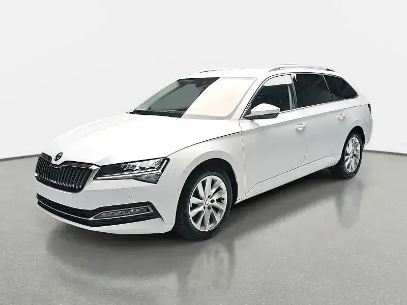 Gebraucht Skoda Superb Style 150 PS (110 kW) 2025 Weiß Kombi