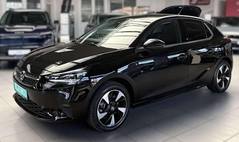 Gebraucht Opel Corsa-e Elegance 100 kW (136 PS) 2022 Diamant schwarz/karbon schwarz Kleinwagen