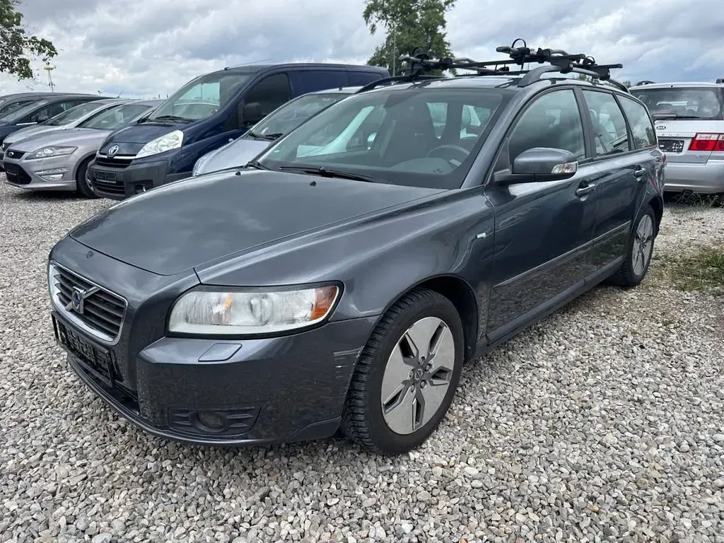 Gebraucht Volvo V50 109 PS (80 kW) 2012 Grau Kombi
