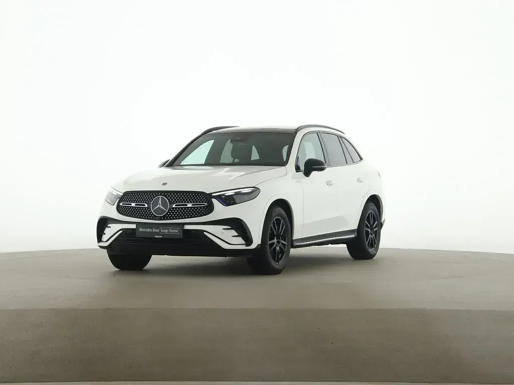 Gebraucht Mercedes GLC220 AMG 197 PS (144 kW) 2025 Weiß SUV