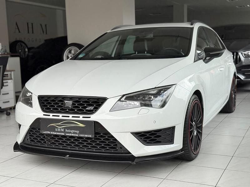 Weiß Gebraucht 2015 Cupra Leon Limousine | 15.790 € (Guter Preis) - Bild 1/4