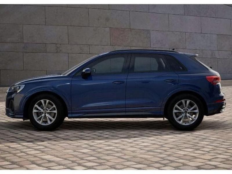 Gebraucht Audi Q3 S-Line 150 PS (110 kW) 2023 Navarrablau metallic SUV