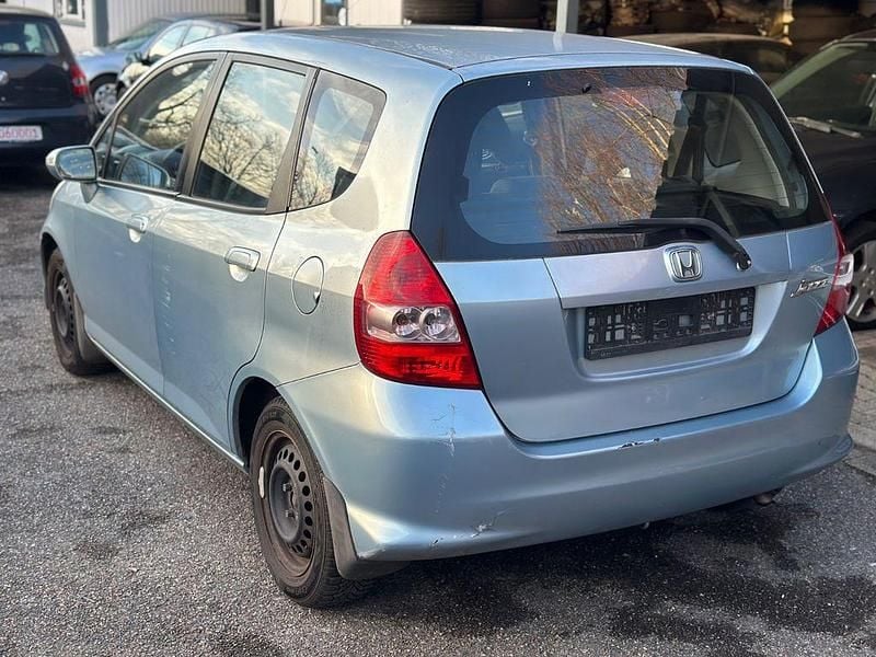 Gebraucht Honda Jazz LS 83 PS (61 kW) 2006 Blau Kleinwagen