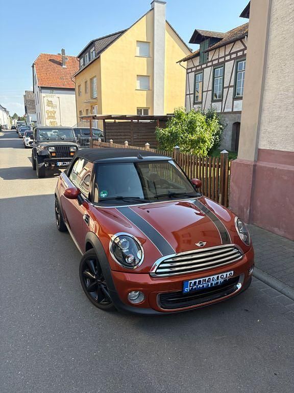 Orange Gebraucht 2012 Mini One Cabriolet Cabrio | 7.599 € (Fairer Preis) - Bild 1/4