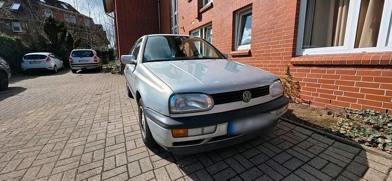 Gebraucht VW Golf III 75 PS (55 kW) 1994 Silber Limousine
