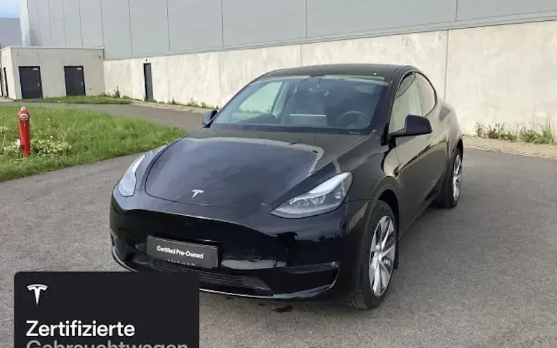 Second-hand Tesla Model Y 273 kW (372 CP) 2023 Negru SUV