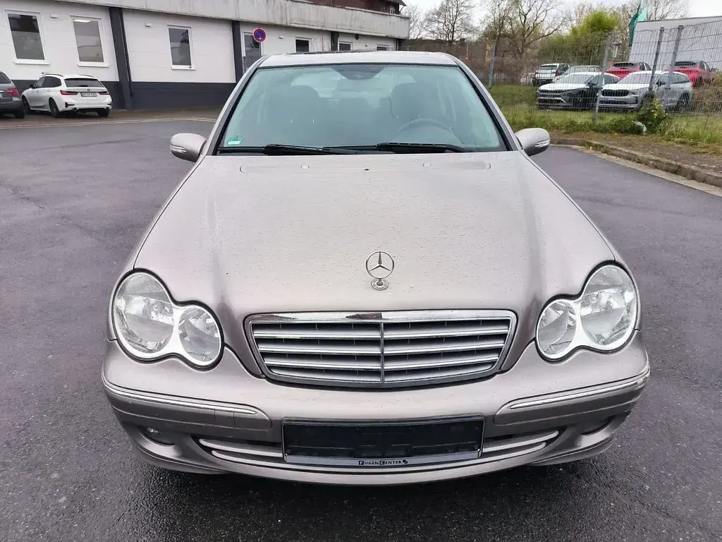 Gebraucht Mercedes C220 Elegance 150 PS (110 kW) 2006 Braun Limousine