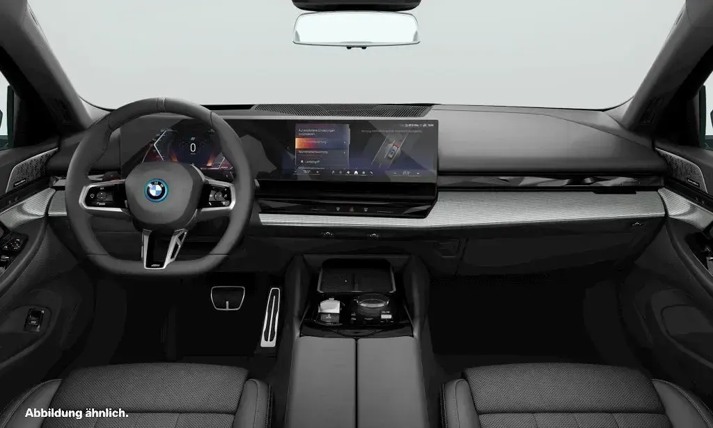 Neu BMW 530e M Sport 190 PS (139 kW) 2026 Schwarz Kombi