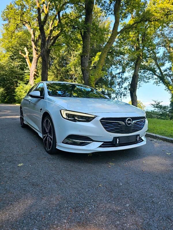 Gebraucht Opel Insignia OPC 260 PS (191 kW) 2017 Weiß Limousine