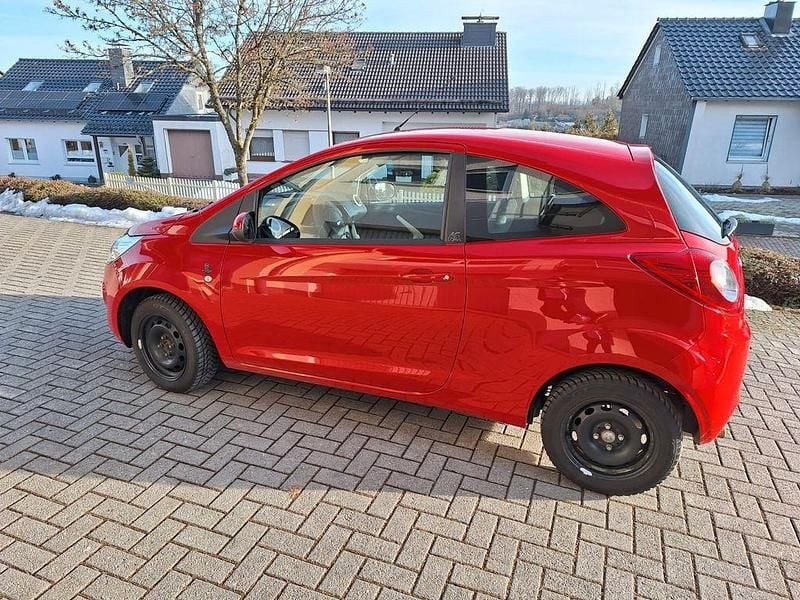 Rot Gebraucht 2015 Ford Ka Trend Kleinwagen | 3.800 € (Guter Preis) - Bild 1/4