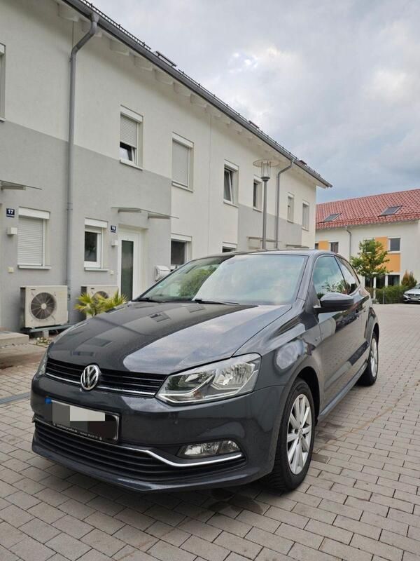 Grau Gebraucht 2015 VW Polo LOUNGE Kleinwagen | 3.990 € (Fairer Preis) - Bild 1/4