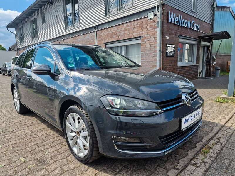 Grau Gebraucht 2017 VW Golf VII Highline Kombi | 11.999 € (Guter Preis) - Bild 1/4