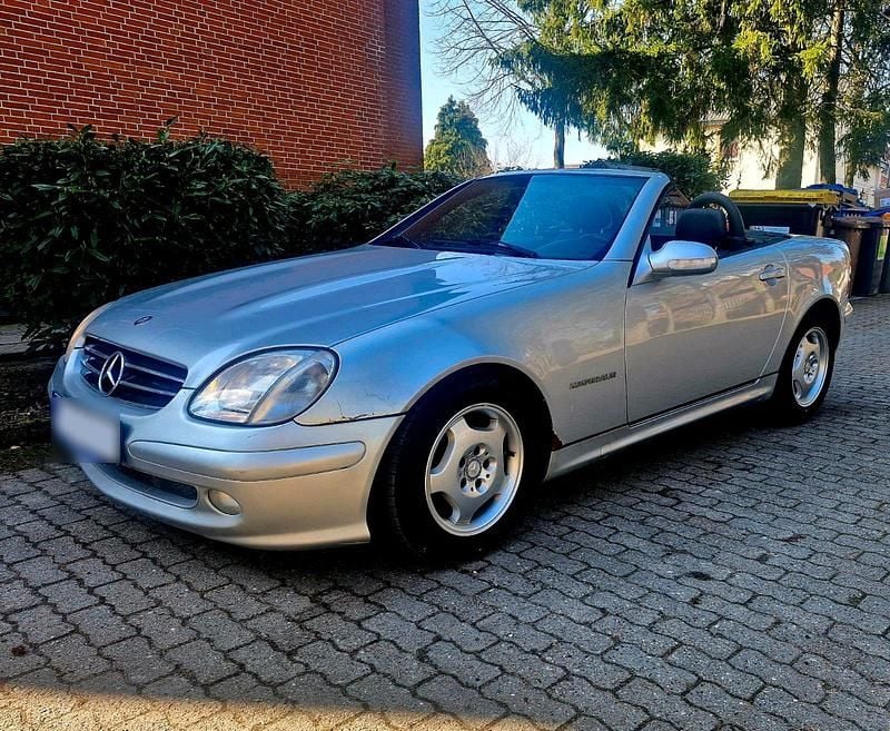 Gebraucht Mercedes SLK200 163 PS (119 kW) 2003 Silber Cabrio