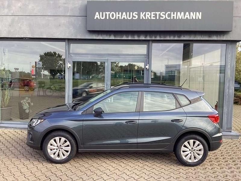 Magnetic grau Gebraucht 2021 Seat Arona Reference SUV | 17.980 € (Etwas zu teuer) - Bild 1/4