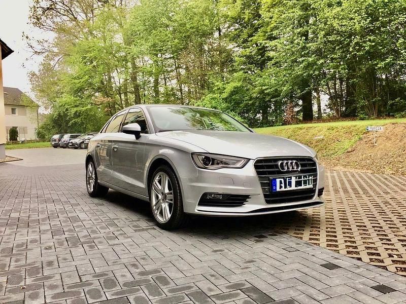 Gebraucht Audi A3 Ambiente 179 PS (131 kW) 2013 Silber Limousine