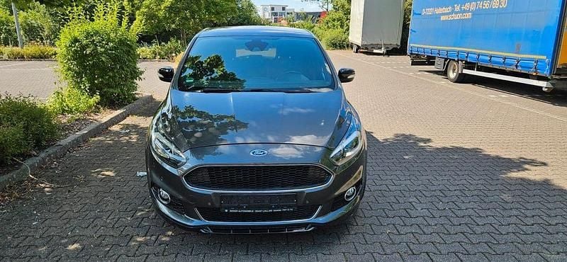 Gebraucht Ford S-MAX ST-Line 209 PS (153 kW) 2018 Grau Van / Kleinbus