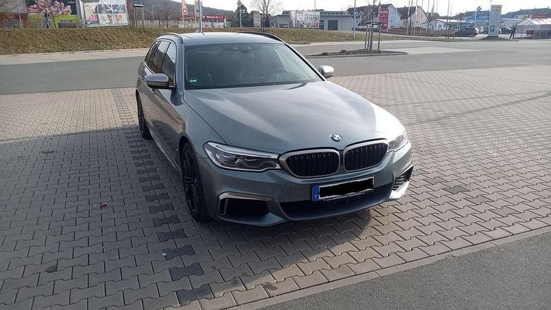 Gebraucht BMW M550 Performance 400 PS (294 kW) 2018 Grau Limousine