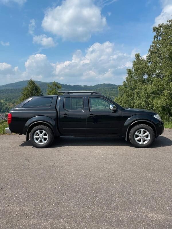 Schwarz Gebraucht 2011 Nissan Navara Abholung | 15.990 € (Teuer) - Bild 1/4