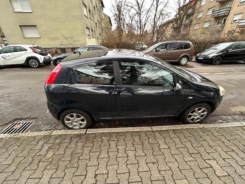 Gebraucht Fiat Punto Classica 65 PS (47 kW) 2009 Blau Kleinwagen