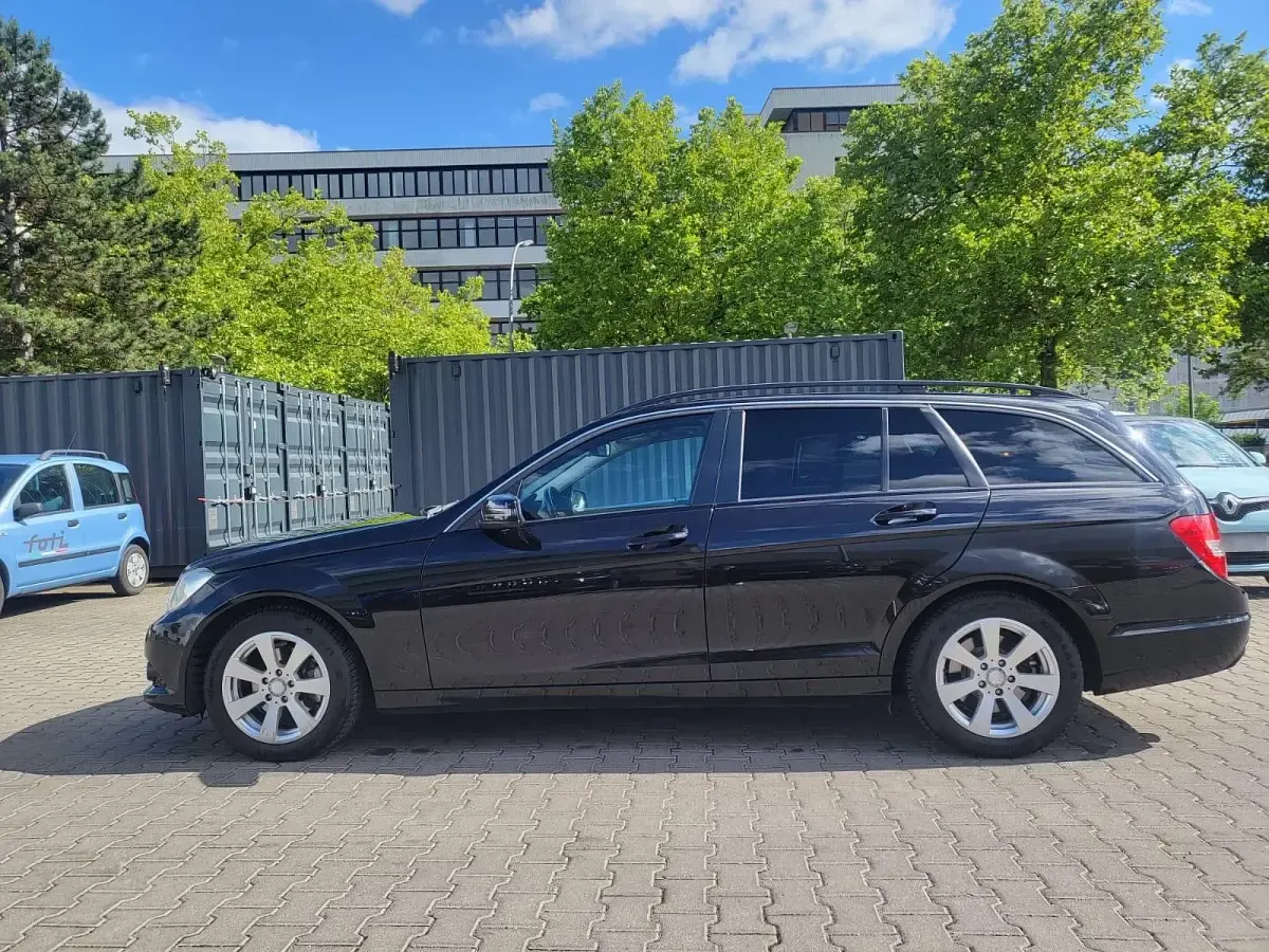 Gebraucht Mercedes C220 170 PS (125 kW) 2012 Schwarz Kombi