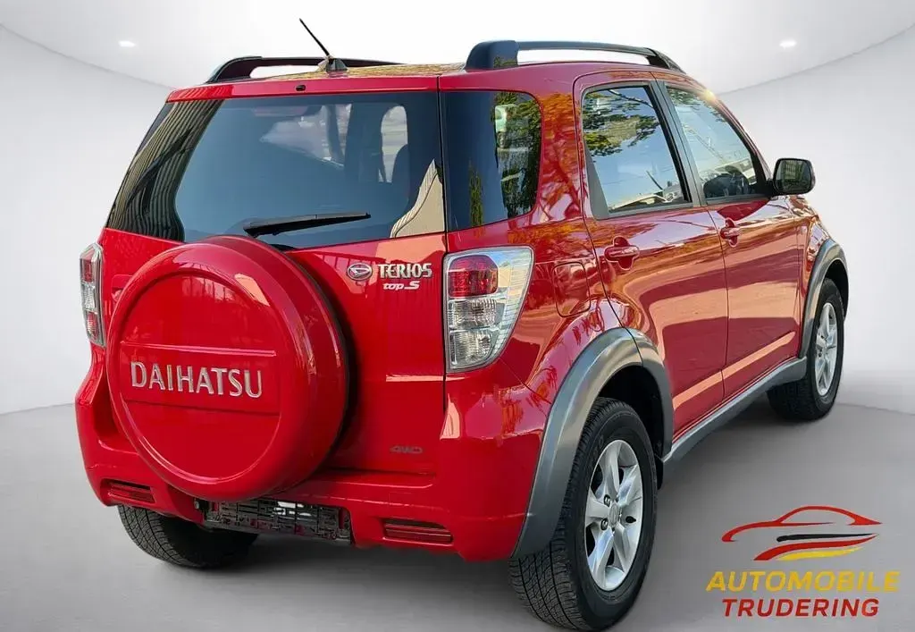 Second-hand Daihatsu Terios 105 CP (77 kW) 2010 Roșu SUV