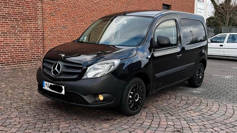 Gebraucht Mercedes Citan 112 114 PS (83 kW) 2016 Schwarz Limousine