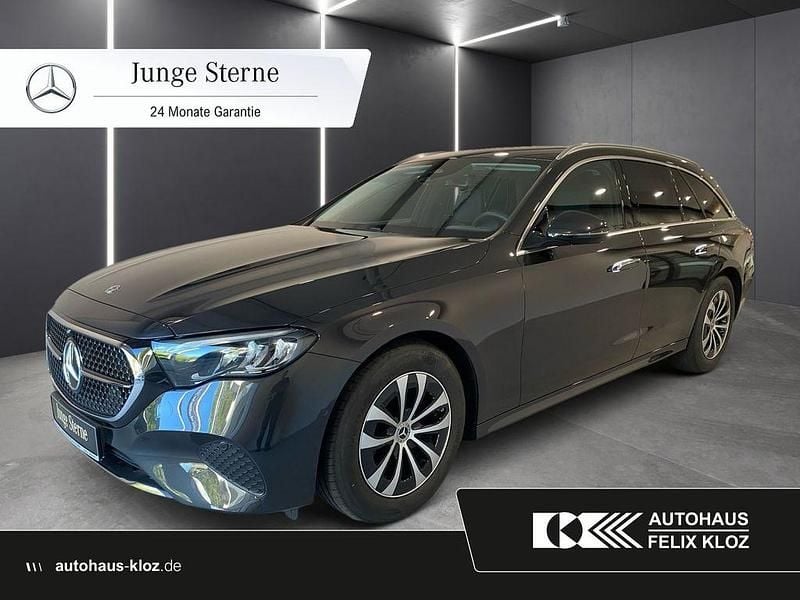 Grau Gebraucht 2024 Mercedes E200 Advanced Limousine | 44.400 € (Superpreis) - Bild 1/4