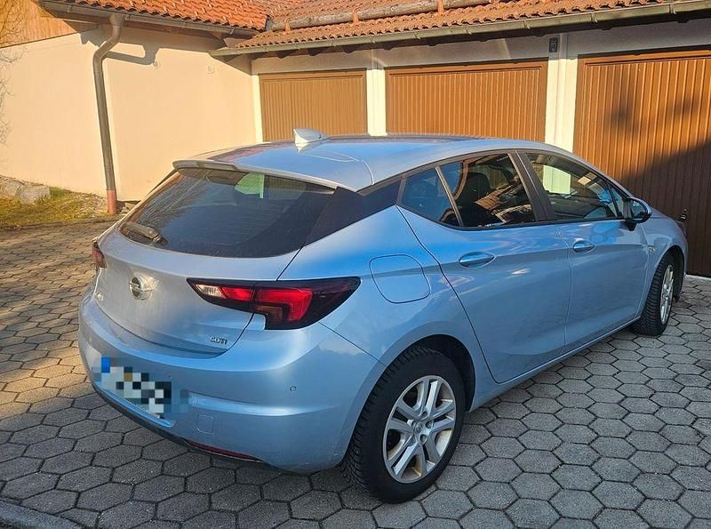 Gebraucht Opel Astra Edition 110 PS (80 kW) 2017 Blau Limousine