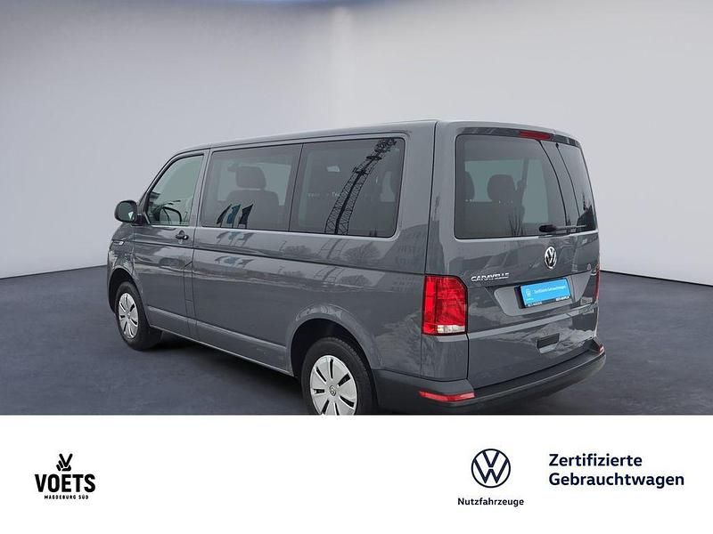 Gebraucht VW Caravelle Trendline 110 PS (80 kW) 2023 Grau Van / Kleinbus
