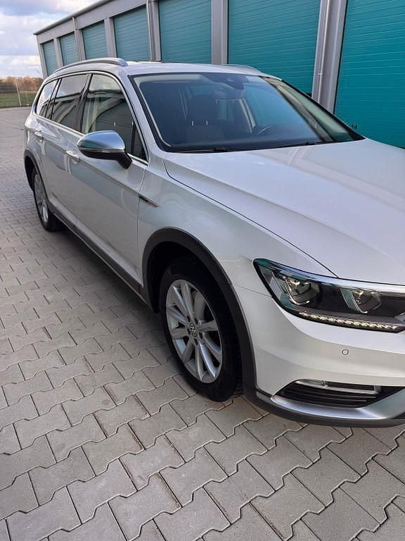 Gebraucht VW Passat Alltrack 239 PS (175 kW) 2017 Weiß Kombi