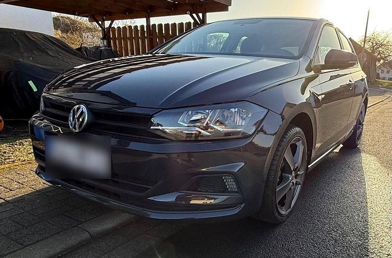 Gebraucht VW Polo 75 PS (55 kW) 2017 Grau Kleinwagen