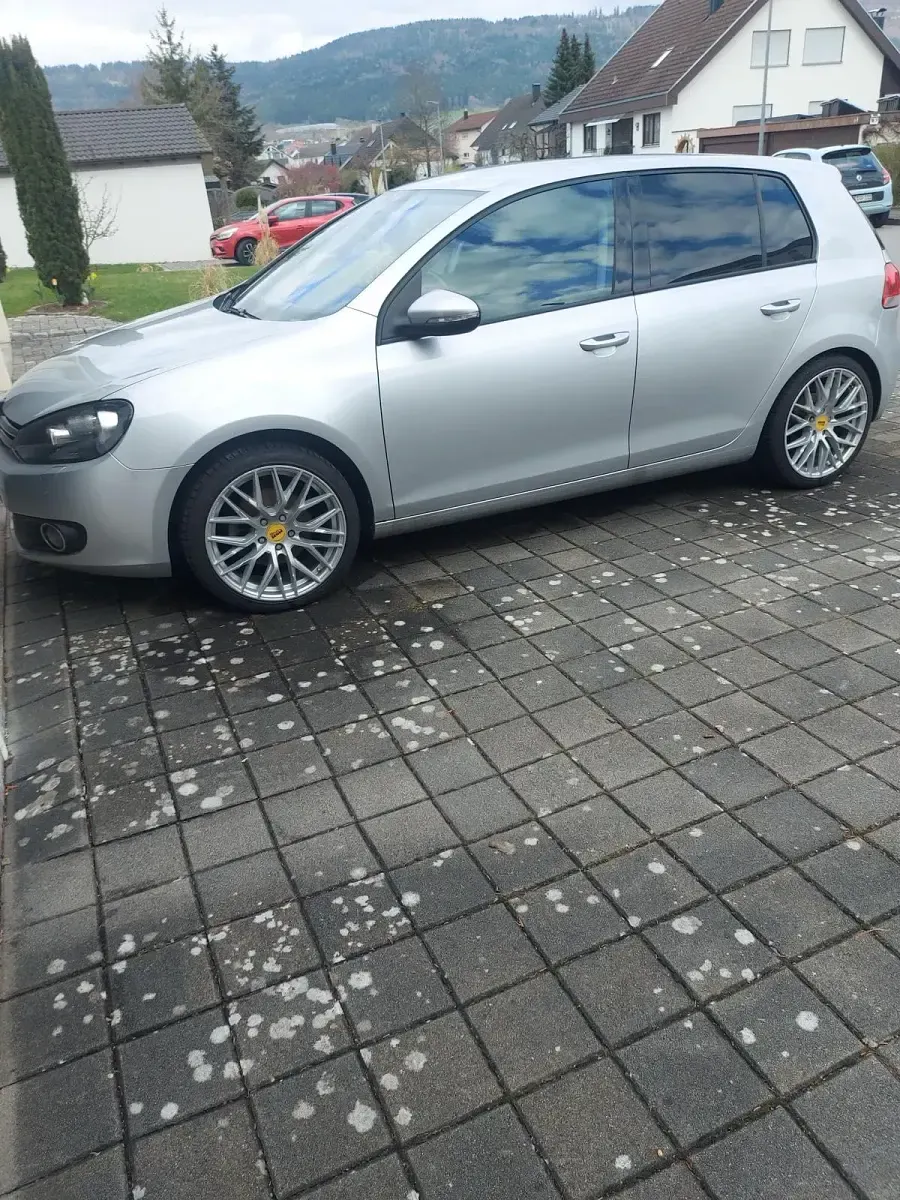 Gebraucht VW Golf VI 122 PS (89 kW) 2008 Silber Kleinwagen