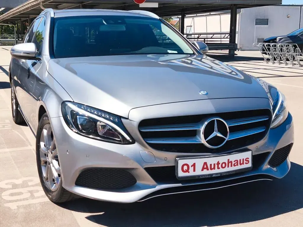 Gebraucht Mercedes C180 Avantgarde 156 PS (114 kW) 2016 Grau Limousine