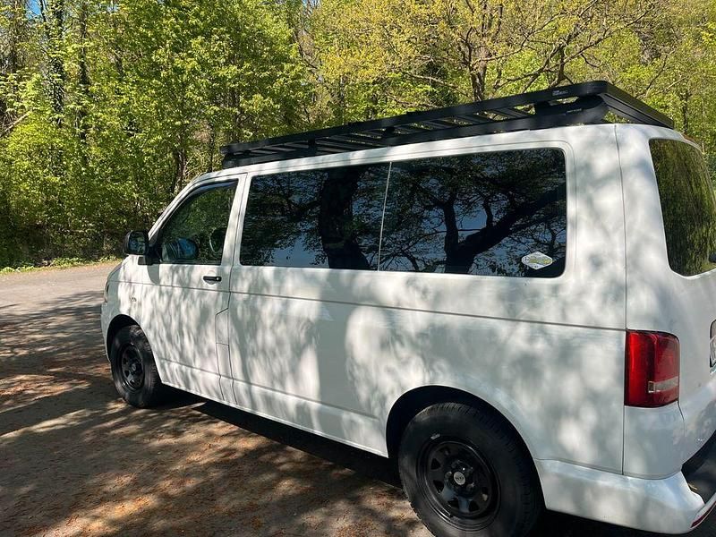 Second-hand VW T5 140 CP (102 kW) 2014 Alb Van