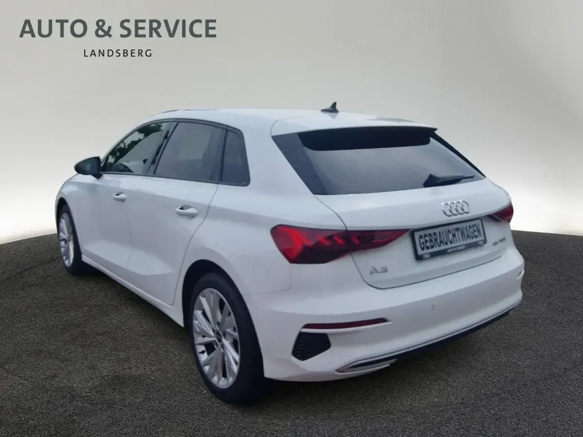 Gebraucht Audi A3 Advanced 150 PS (110 kW) 2023 Weiß Limousine