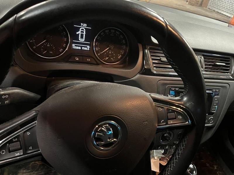 Gebraucht Skoda Rapid 90 PS (66 kW) 2014 Weiß Kleinwagen