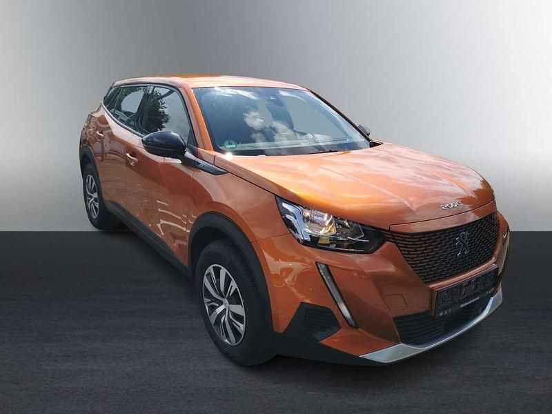 Gebraucht Peugeot e-2008 100 kW (136 PS) 2022 Lackierung orange fusion/typ a SUV