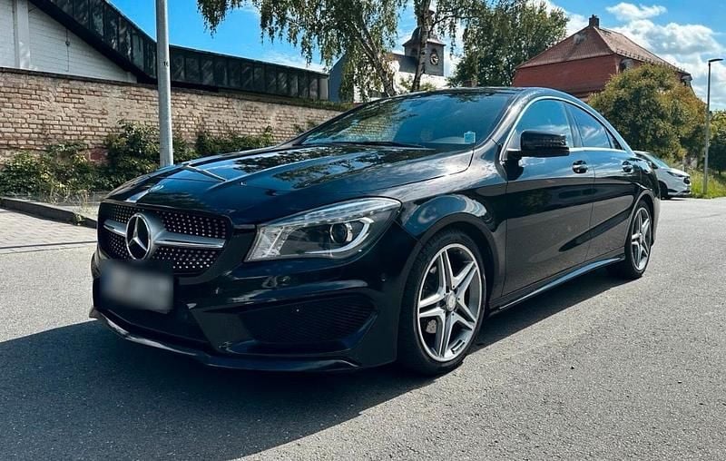 Schwarz Gebraucht 2014 Mercedes CLA220 AMG Limousine | 13.900 € (Fairer Preis) - Bild 1/4