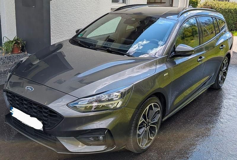 Gebraucht Ford Focus ST-Line 150 PS (110 kW) 2019 Grau Limousine