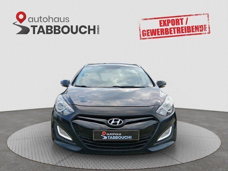 Schwarz Gebraucht 2014 Hyundai i30 Trend Limousine | 5.999 € (Guter Preis) - Bild 1/4