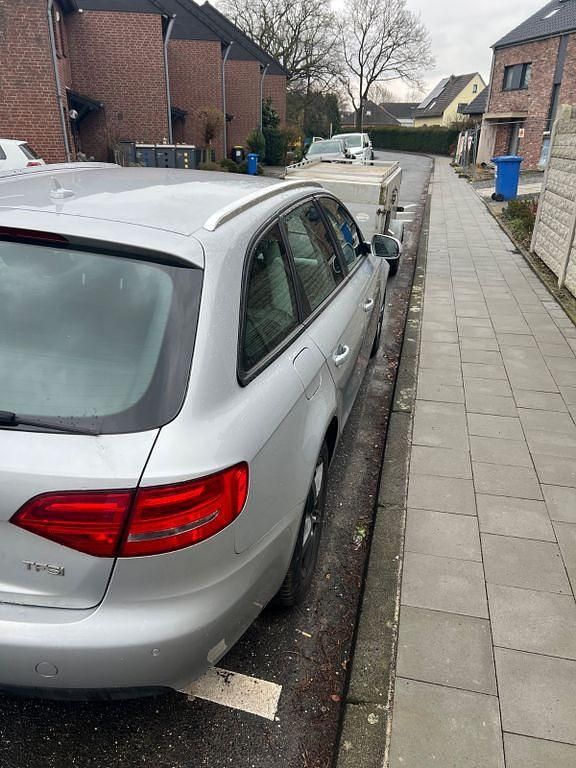 Gebraucht Audi A4 Ambiente 122 PS (89 kW) 2011 Silber Kombi