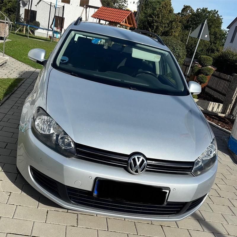 Silber Gebraucht 2012 VW Golf VII Kombi | 5.000 € (Fairer Preis) - Bild 1/4