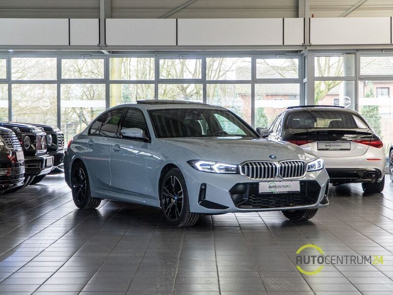Grau Gebraucht 2024 BMW 330e M Sport Limousine | 45.490 € (Fairer Preis) - Bild 1/4