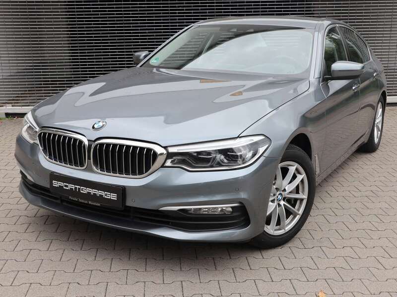 Bluestone metallic Gebraucht 2017 BMW 530 Limousine | 27.489 € (Teuer) - Bild 1/4