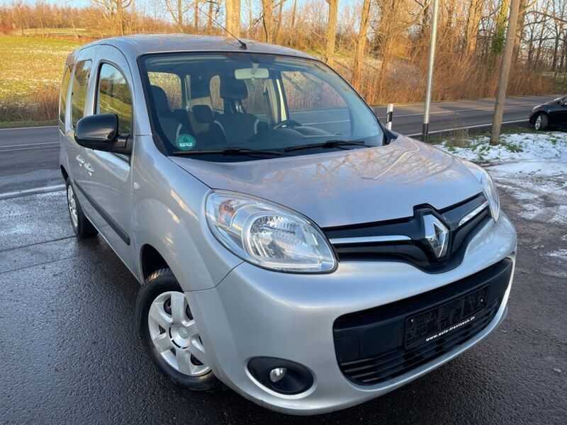 Grau Gebraucht 2015 Renault Kangoo Happy Family Van / Kleinbus | 8.999 € (Etwas zu teuer) - Bild 1/4
