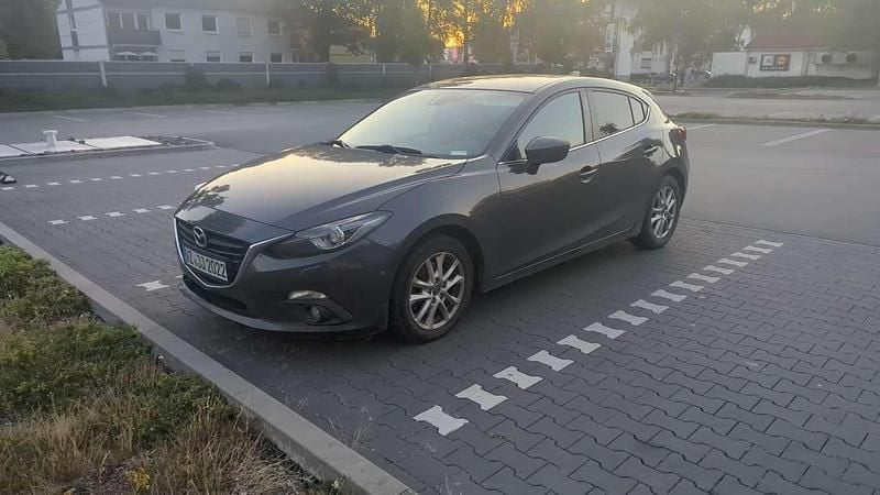 Gebraucht 2015 Mazda 3 Center-Line Limousine | 8.900 € (Guter Preis) - Bild 1/4
