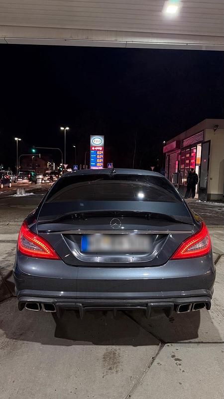 Gebraucht Mercedes CLS500 408 PS (300 kW) 2011 Grau Limousine