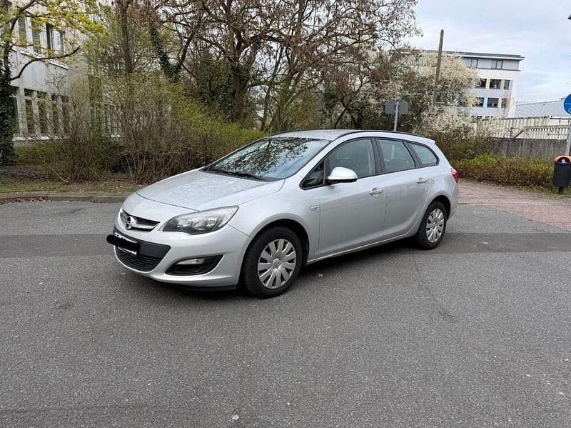 Gebraucht Opel Astra 110 PS (80 kW) 2014 Silber Kombi